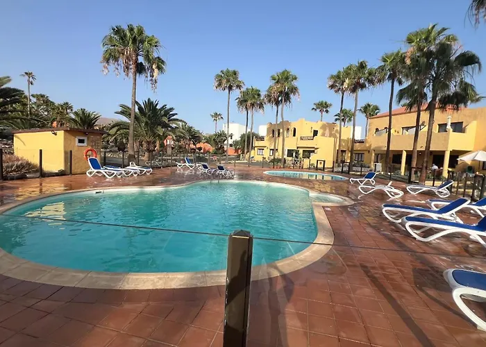 Oasis Royal Apartment *